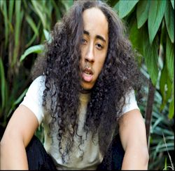 groovy with finger-clicks and sweet breath